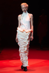 JENN LEE Marks 10 Years with a Decade-Defining London Fashion Week Showcase