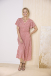 Feel-good Summer Fashion Tips? Cotton Traders' Expert Says...